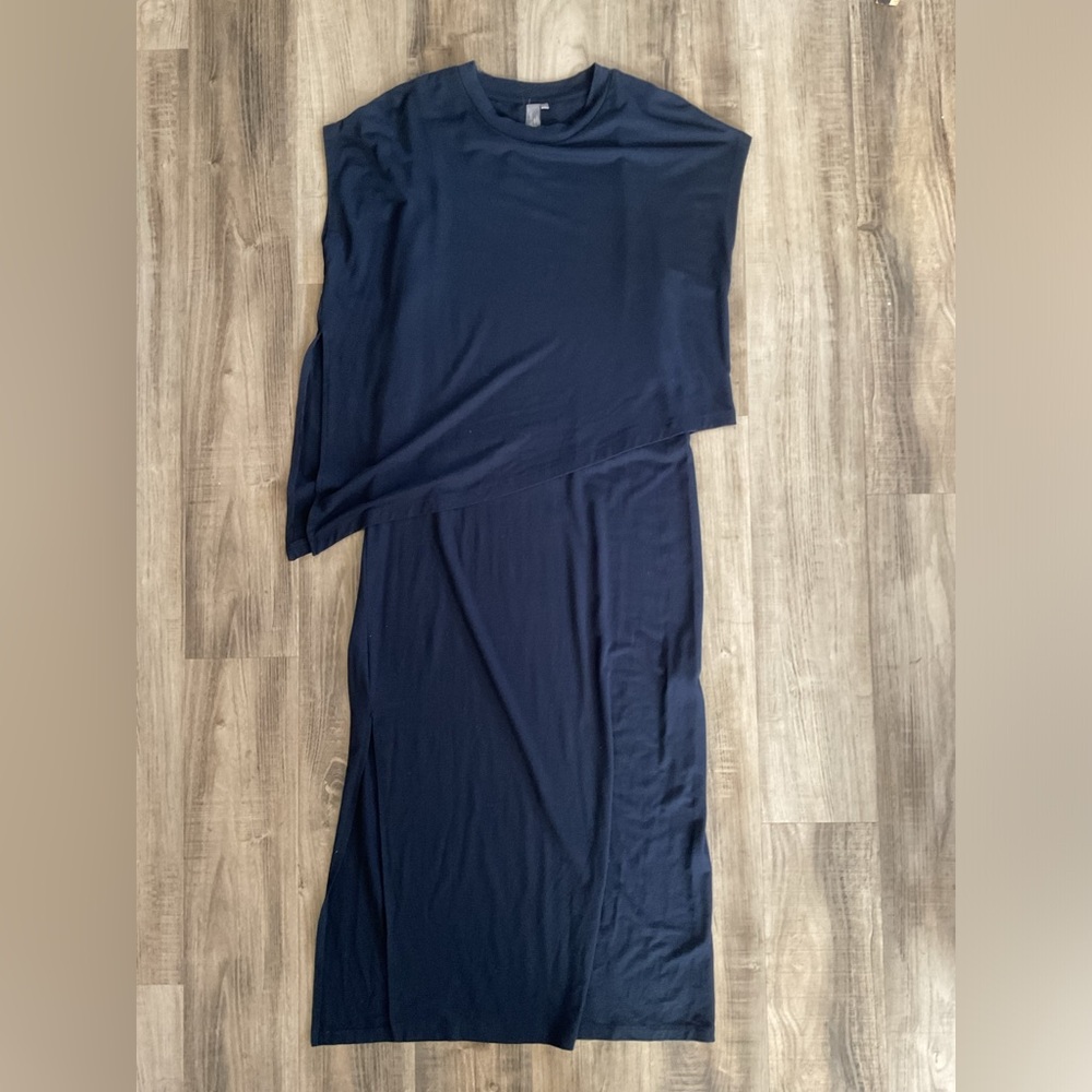 Sweaty Betty Mellow Midi Dress in Navy size Small - Picture 3 of 5